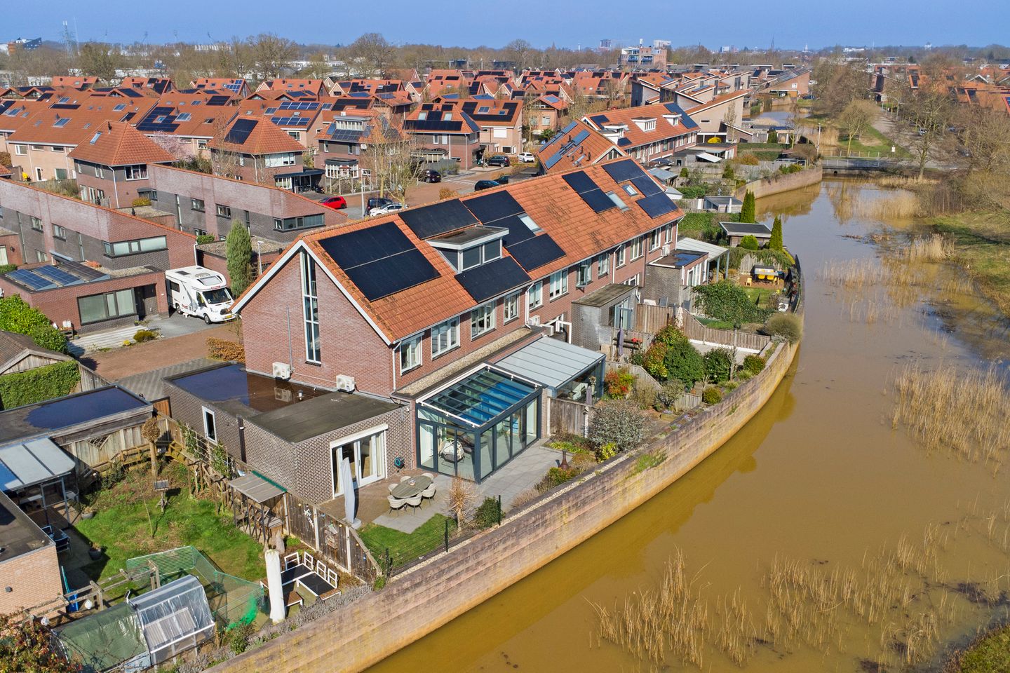 Foto 44 van Terras 24-B