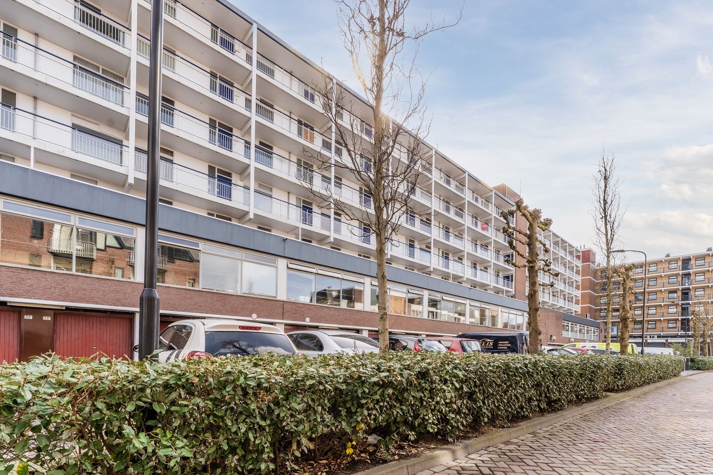 Light Apartment in Center with Sunny Southeast Balconon — 23