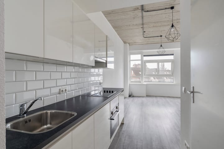 Photo 4 of Floridaweg 24-P