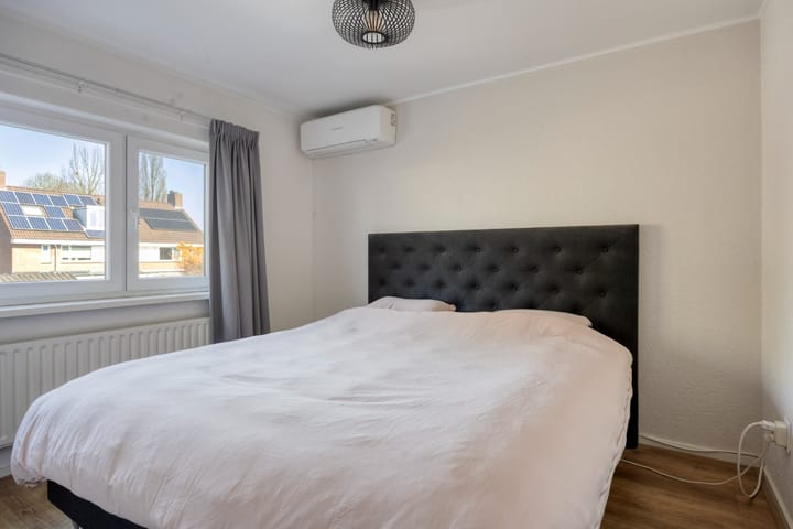 Foto 4 van Lange Mees 34