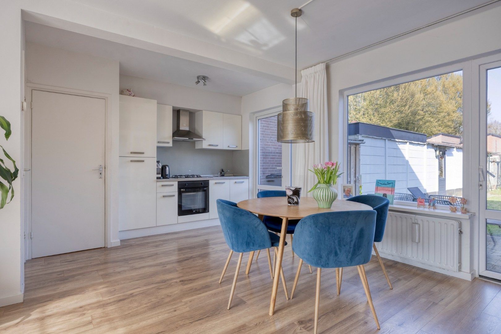 Foto 12 van Lange Mees 34