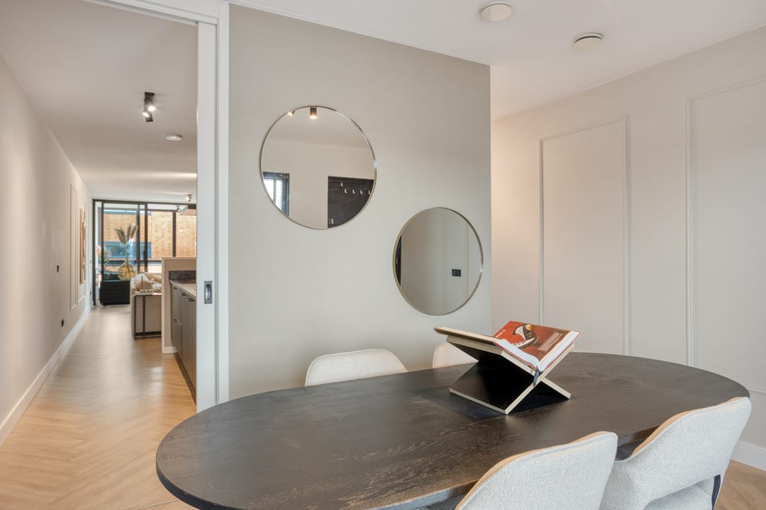 Luxurious Apartment with Lift, Loggia and Private Parking in Apeldoorn Center — 16