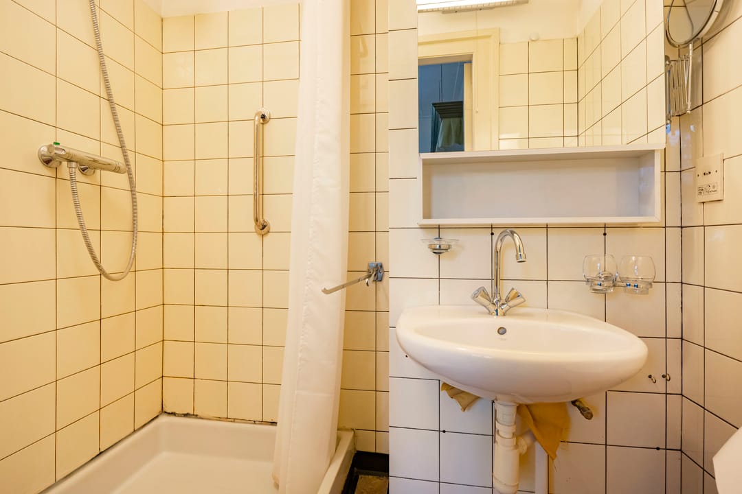 Historic Carriage House with Office Space in Prestigious Lyceumkwartier — 42