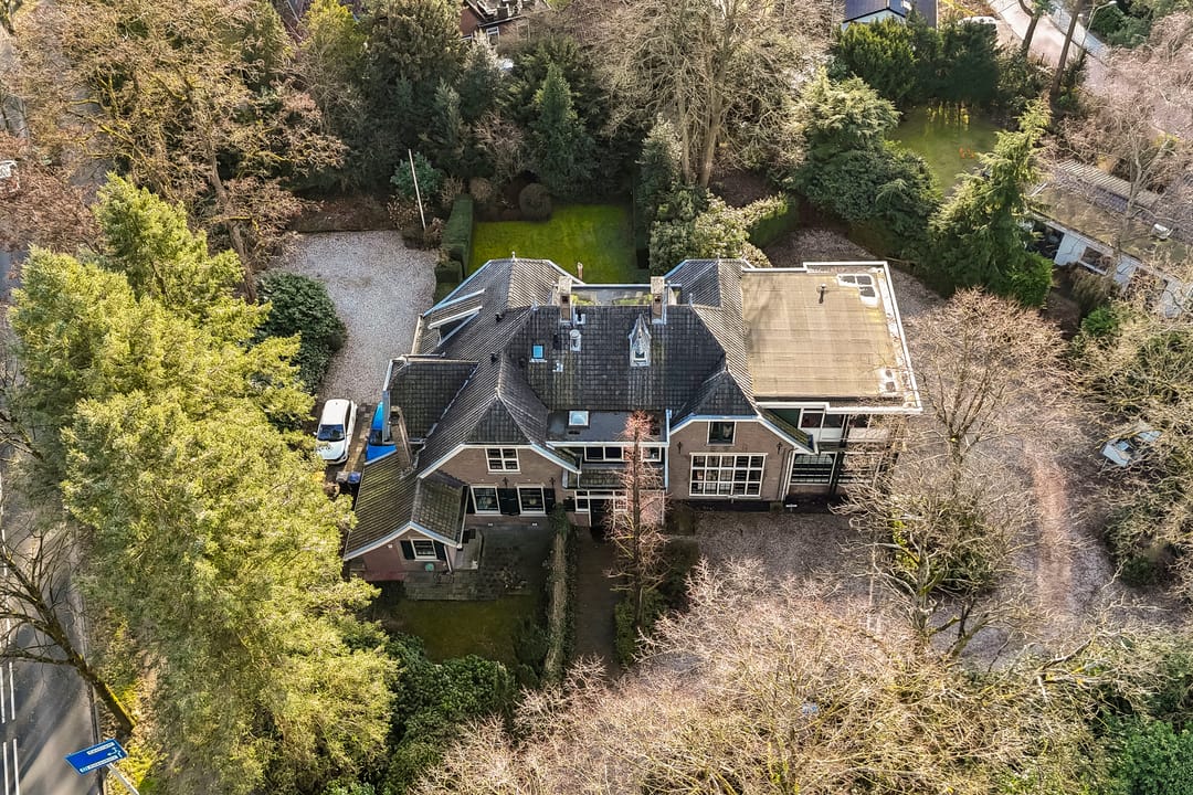 Historic Carriage House with Office Space in Prestigious Lyceumkwartier — 64