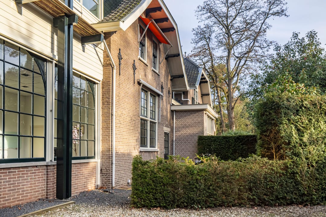 Historic Carriage House with Office Space in Prestigious Lyceumkwartier — 98