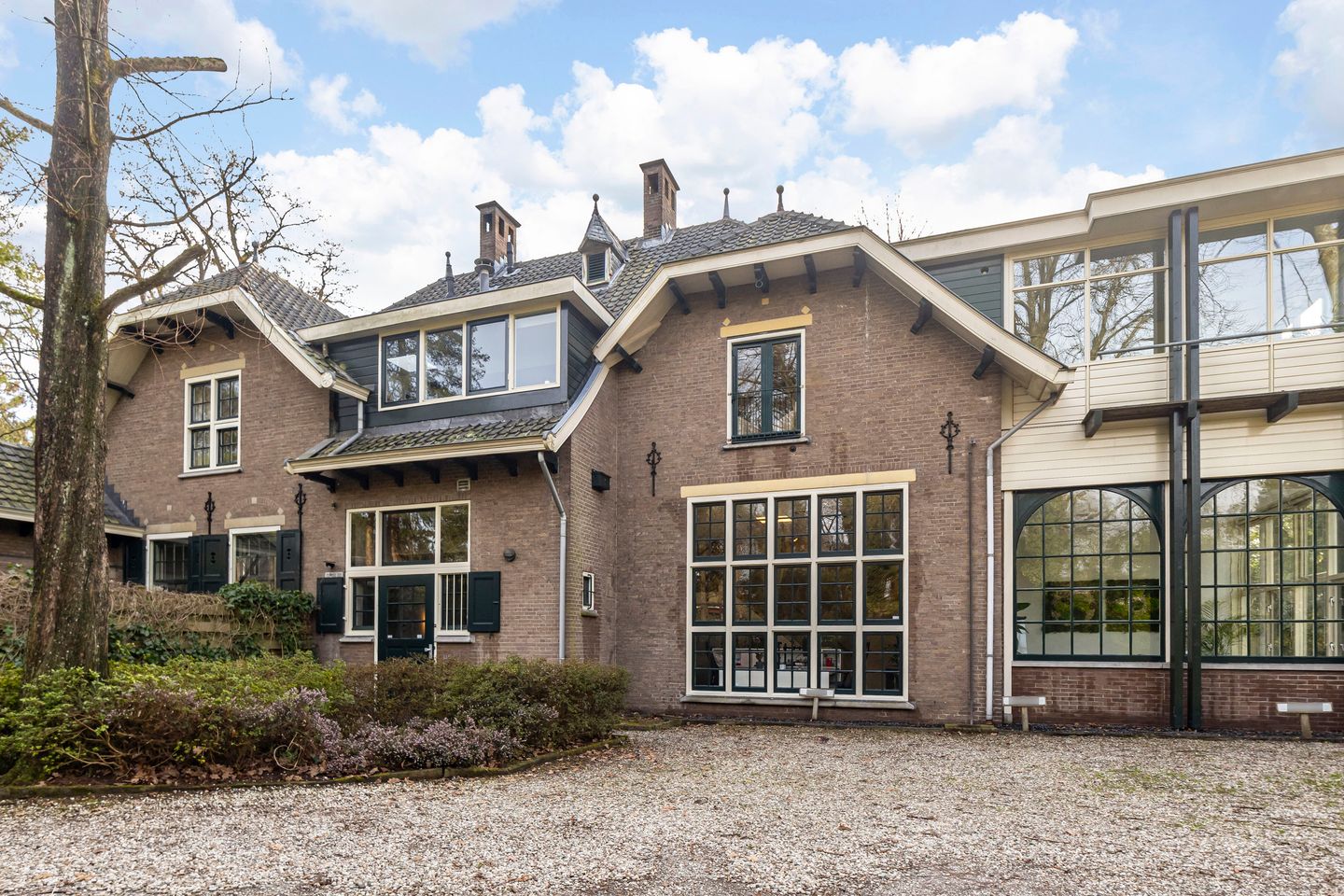Historic Carriage House with Office Space in Prestigious Lyceumkwartier — 101