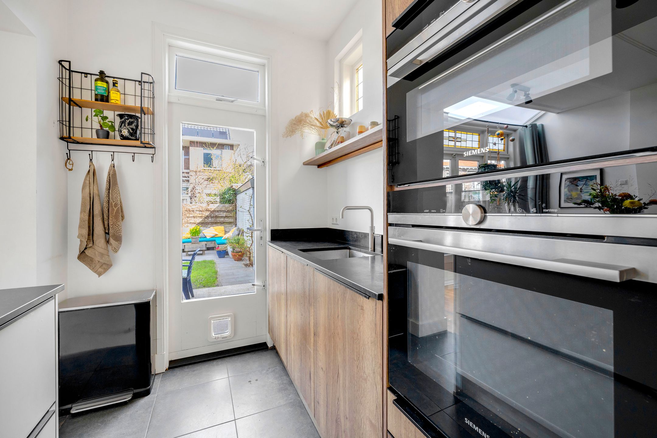 Photo 21 of Louise de Colignystraat 34