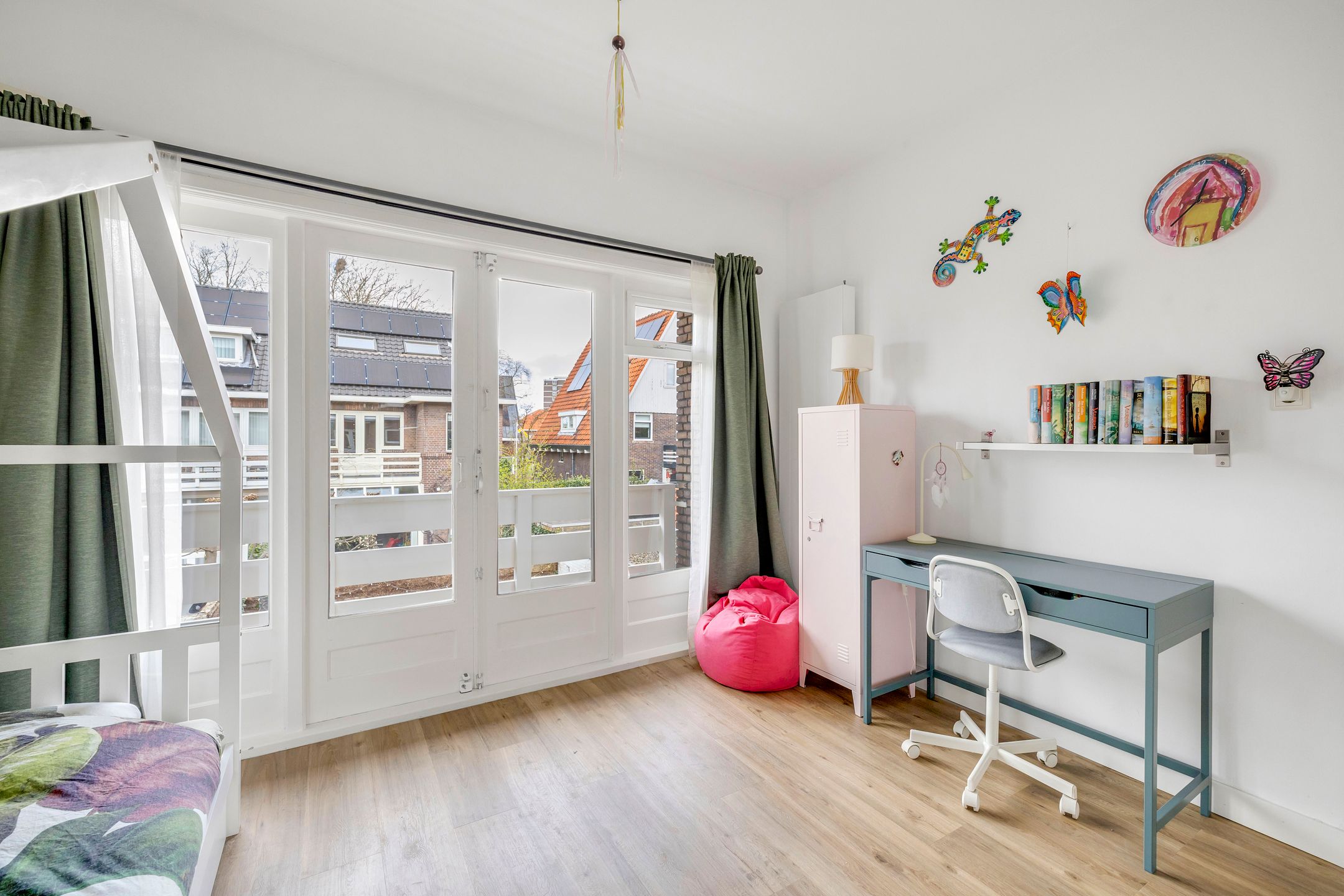 Photo 36 of Louise de Colignystraat 34
