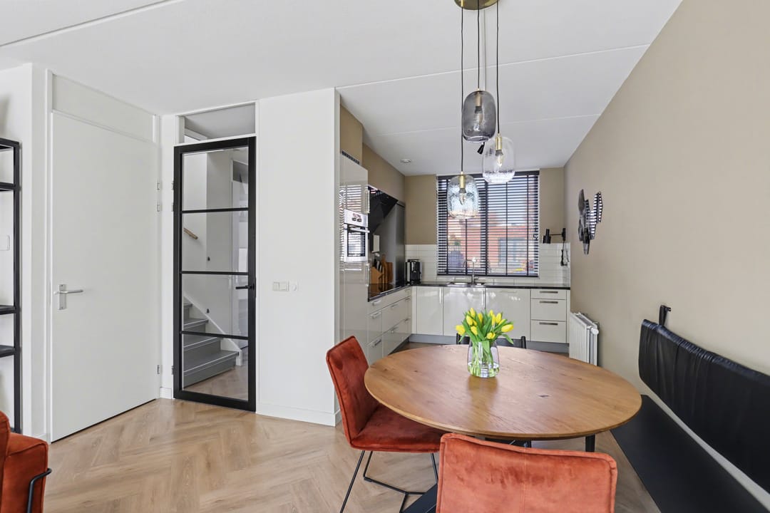 Foto 2 van Terras 24-B