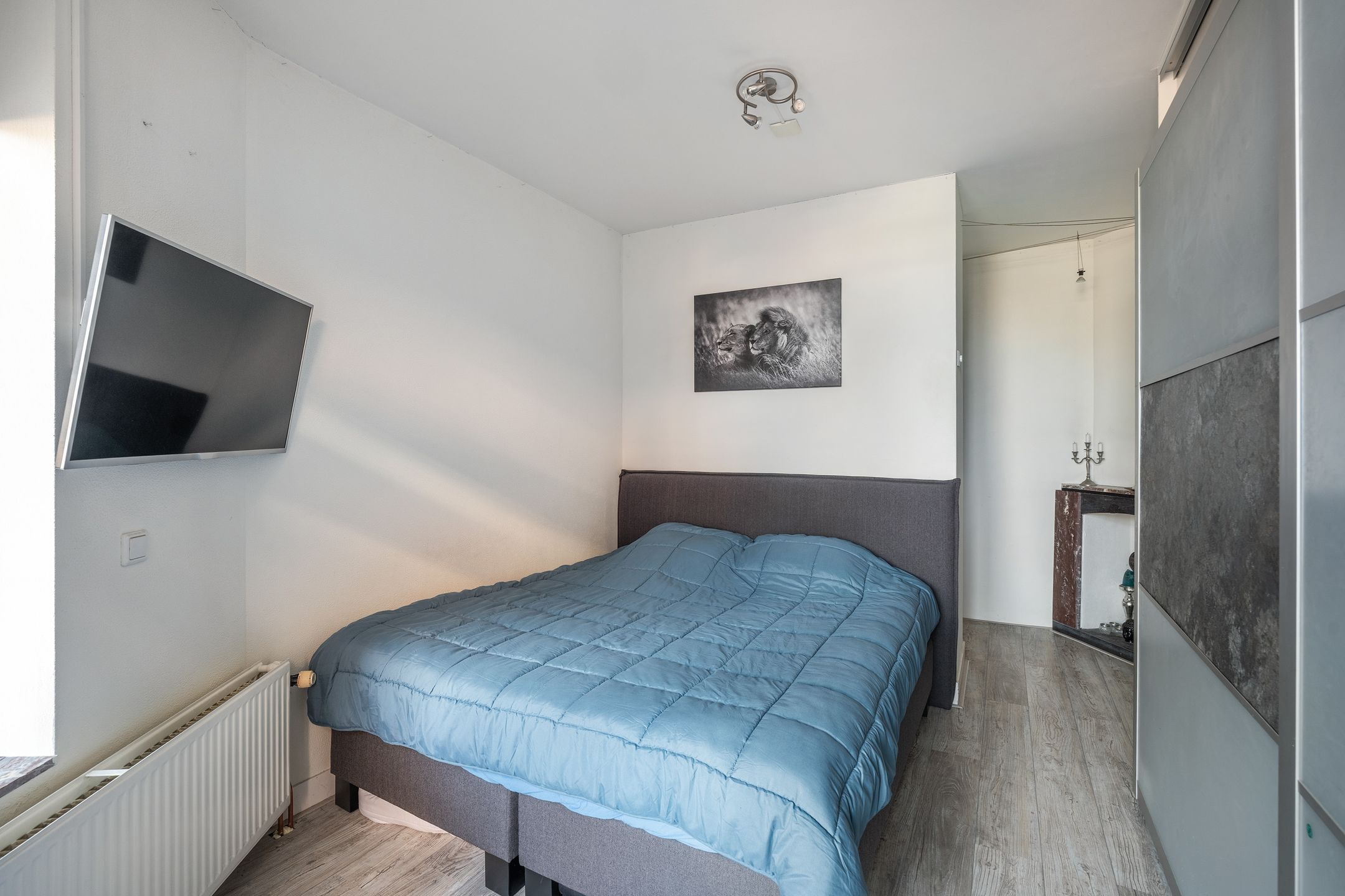 Spacious and light 4-room apartment near Zuiderpark — 20