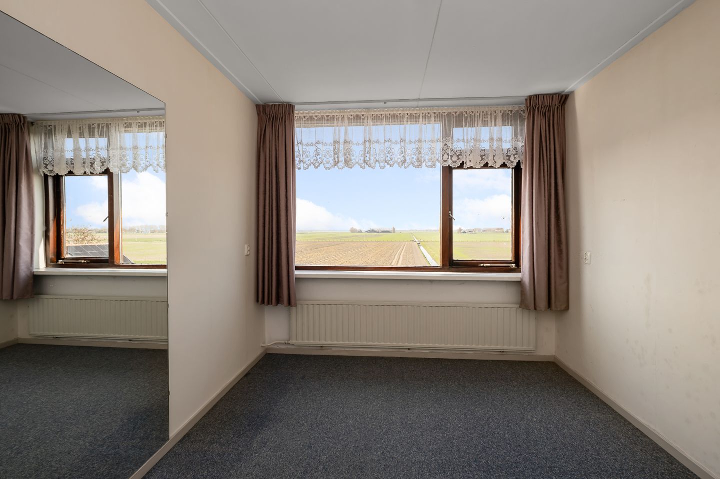 Photo 10 of Noordeinde 3-A