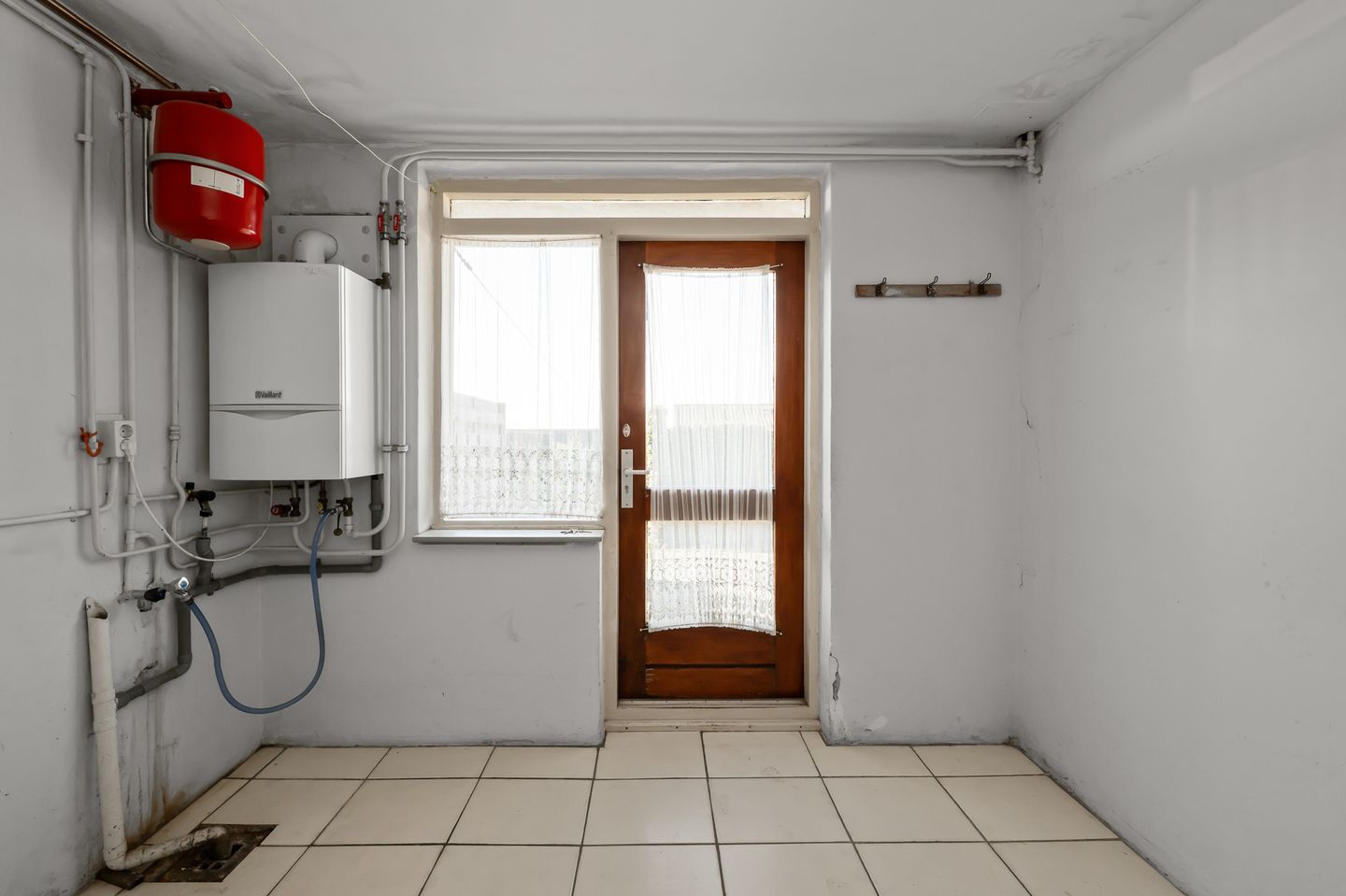 Photo 19 of Noordeinde 3-A