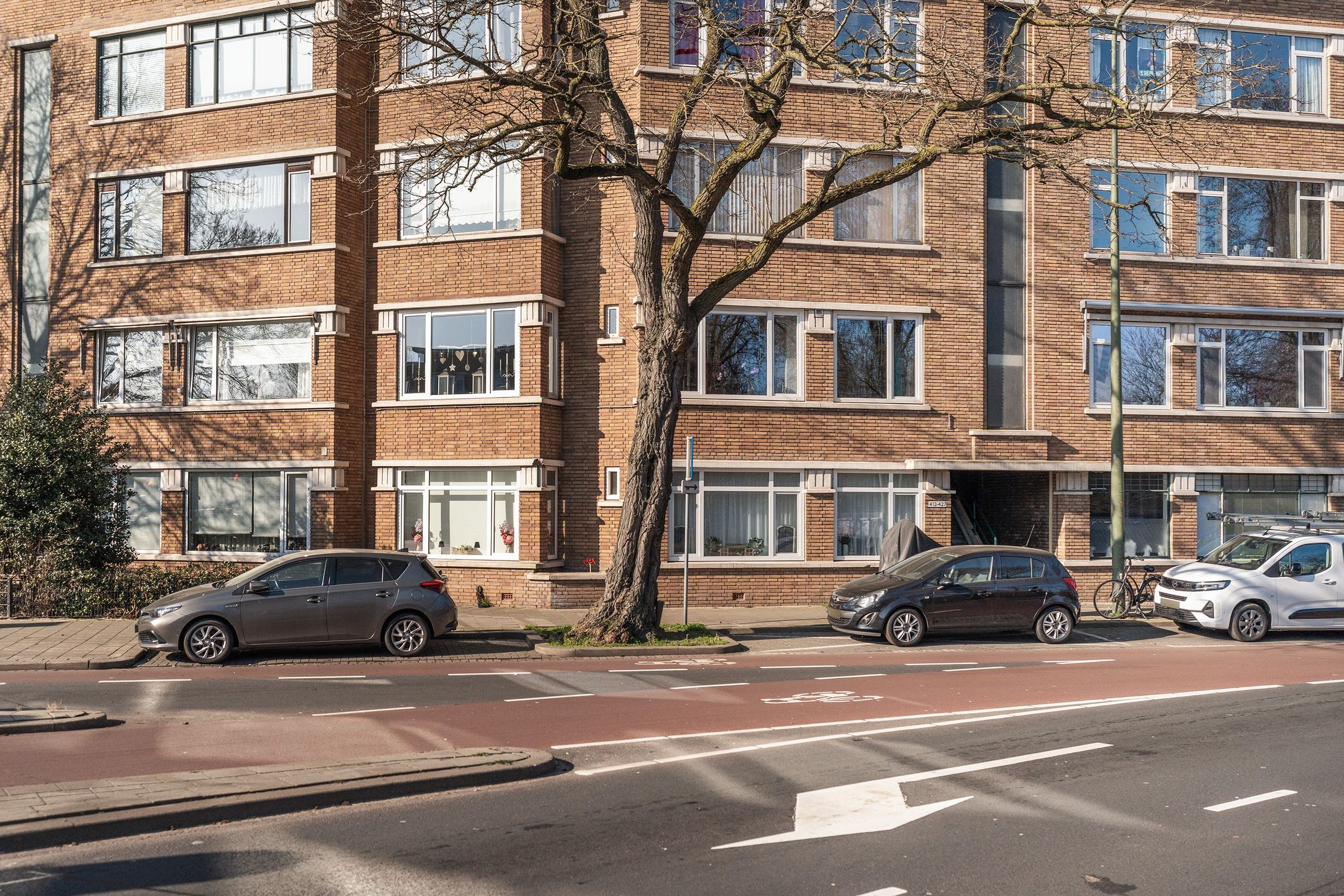 Spacious and light 4-room apartment near Zuiderpark — 38
