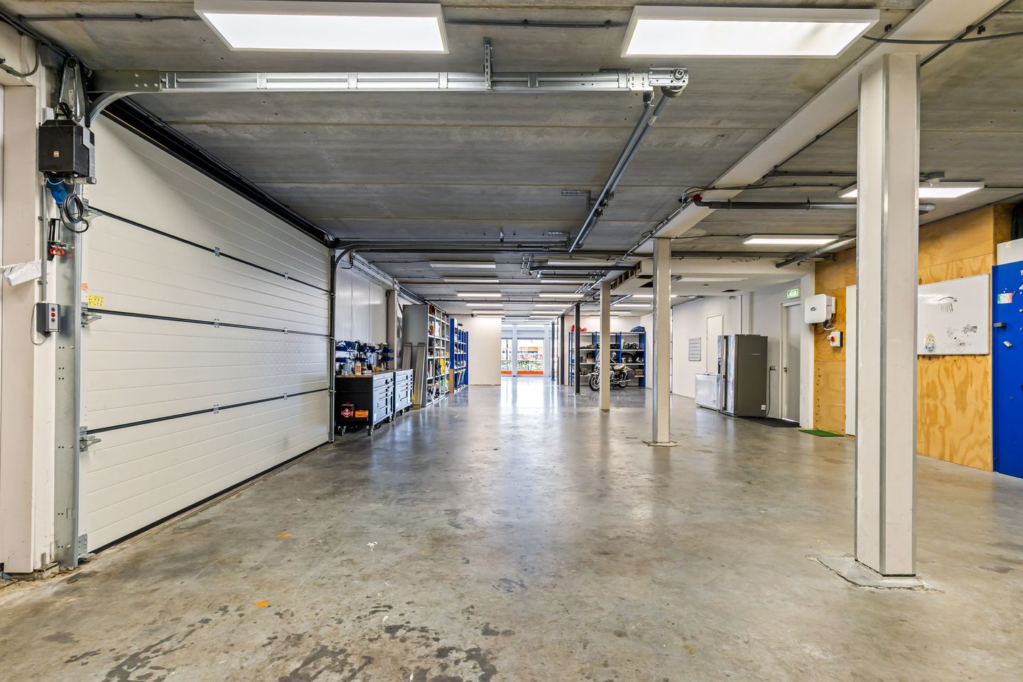 Photo 49 of Celsiusweg 8
