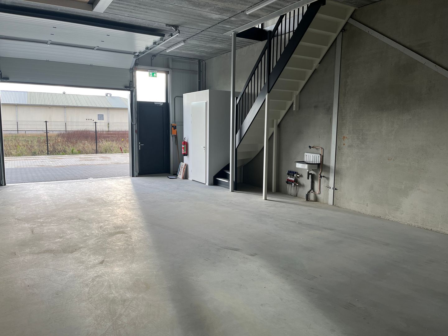 Bekijk foto 3 van Verre weide 6-6