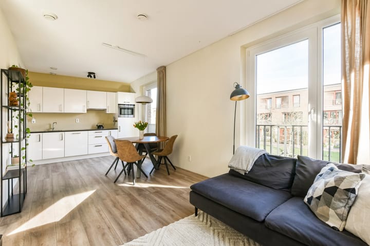 Photo 4 of Suze Robertsonstraat 27