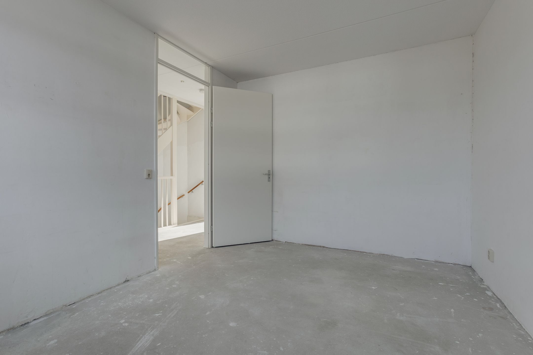 Spacious corner house with sunny garden in Oosseld — 18