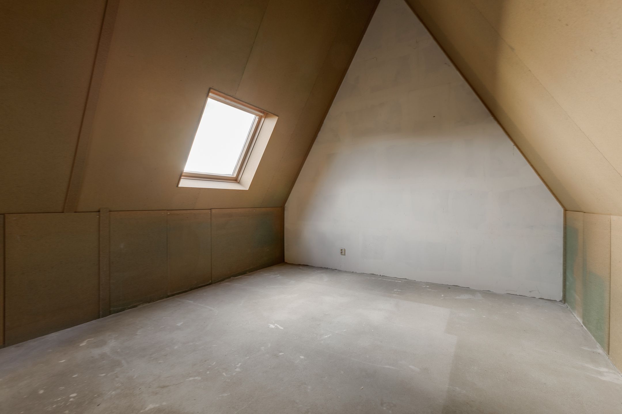 Spacious corner house with sunny garden in Oosseld — 24