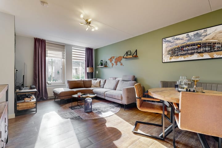 Photo 2 of Taanstraat 45