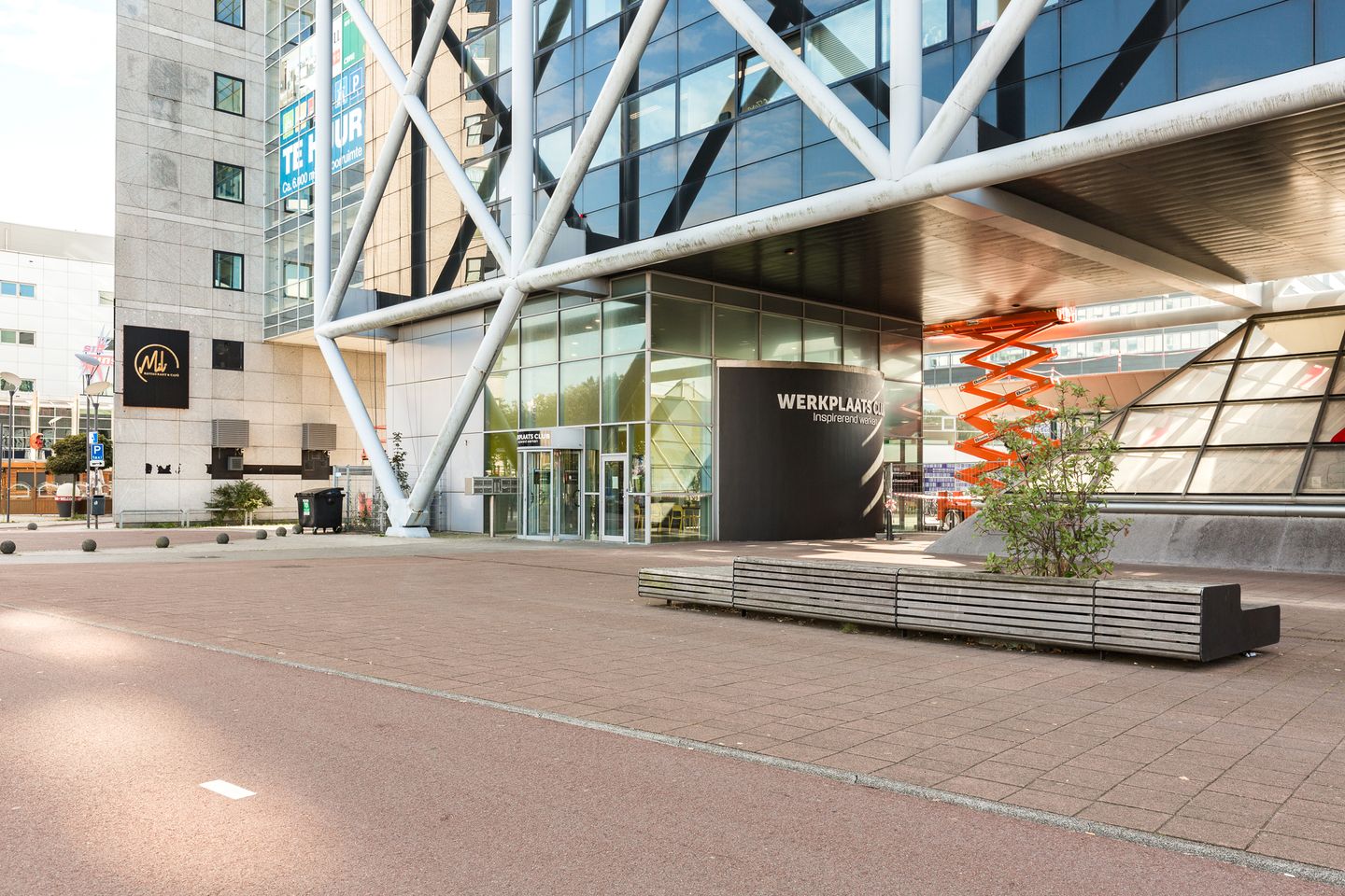 Bekijk foto 2 van Generaal Eisenhowerplein 111