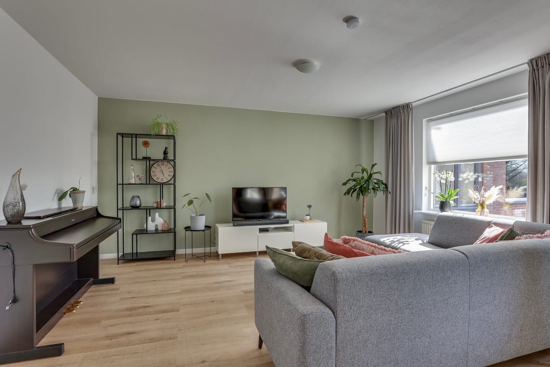 Photo 13 of van Heeckerenweg 26