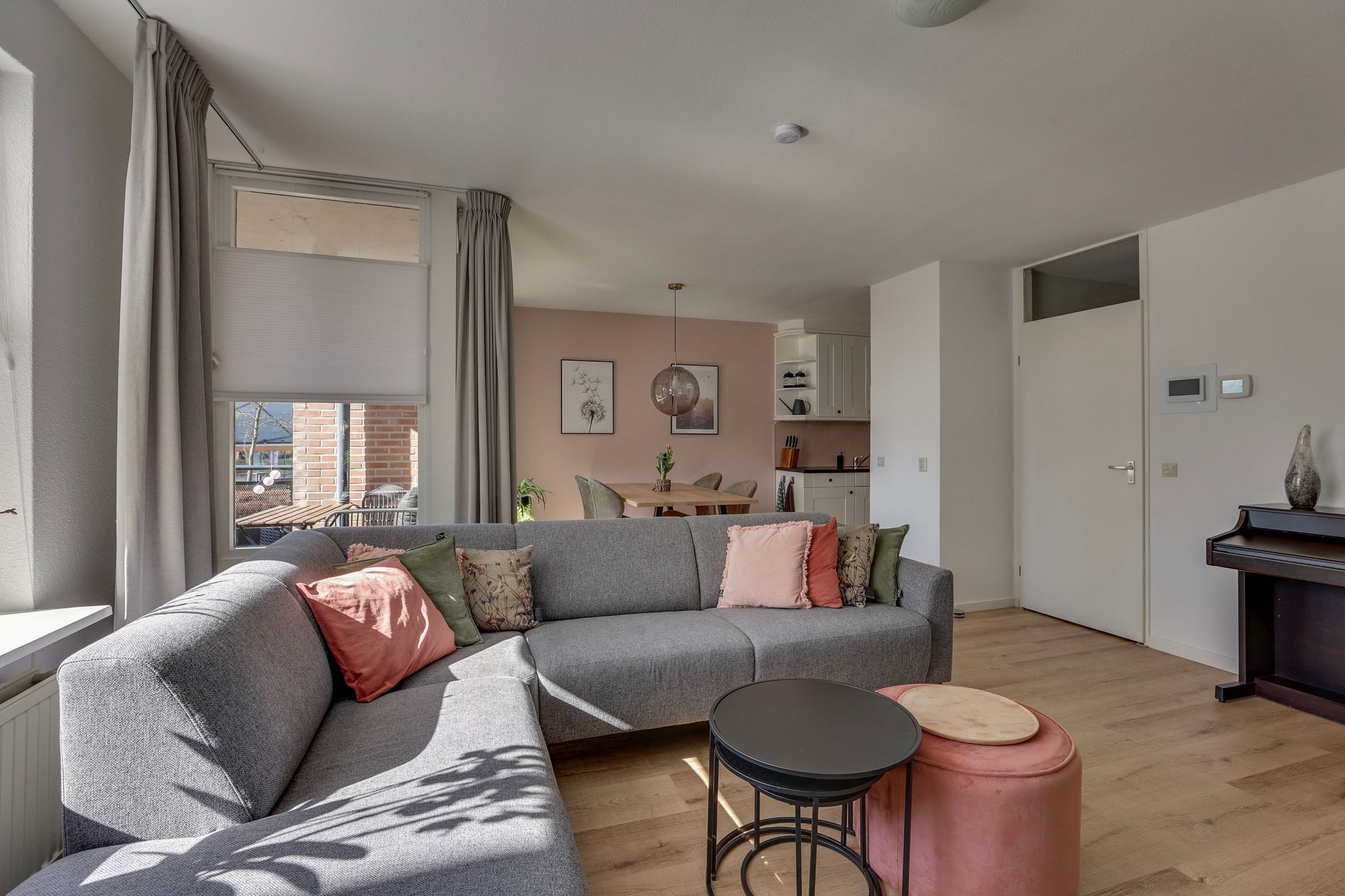 Photo 15 of van Heeckerenweg 26