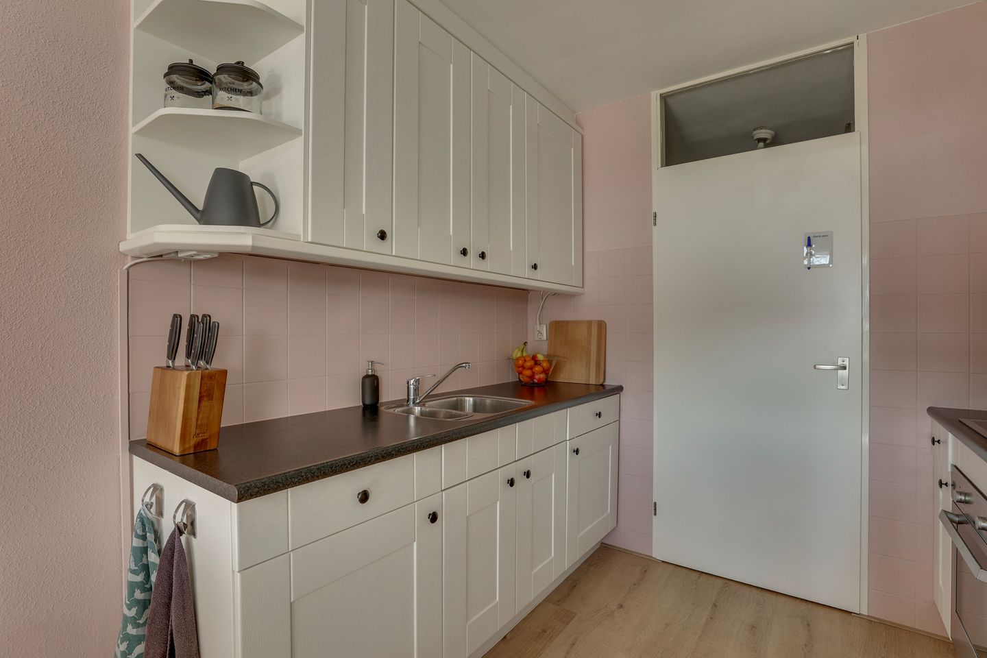 Photo 19 of van Heeckerenweg 26