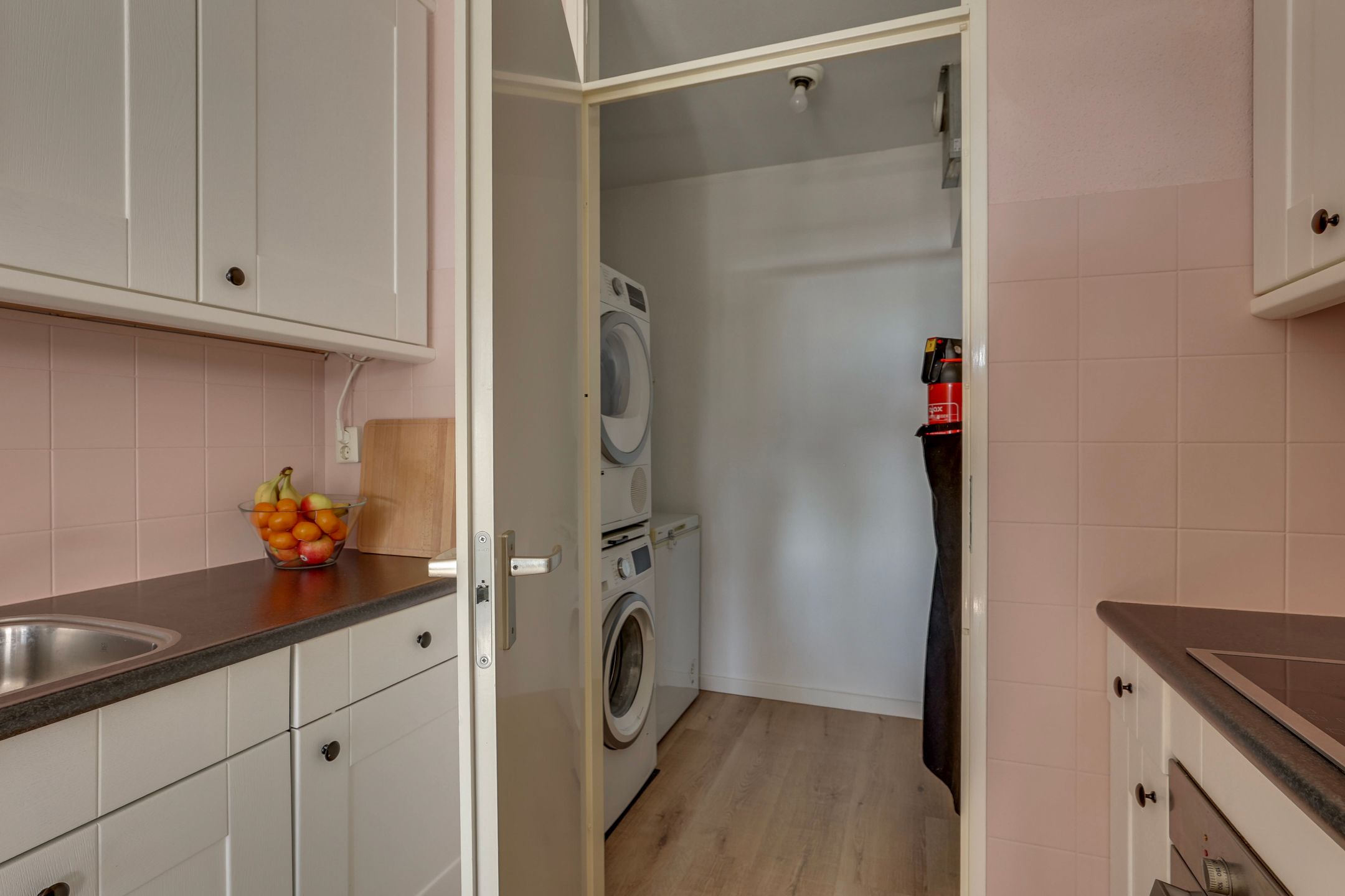 Photo 21 of van Heeckerenweg 26