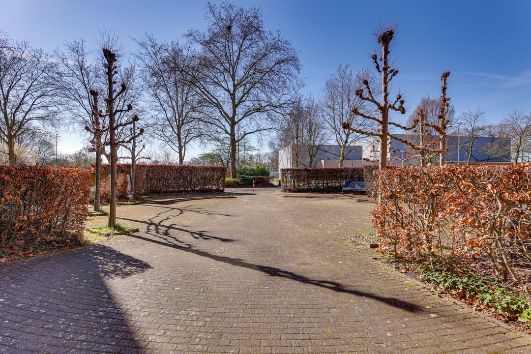 Photo 32 of van Heeckerenweg 26