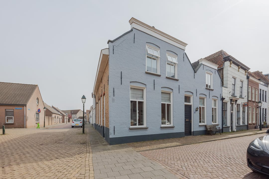 Photo 8 of Dordtsestraat 19