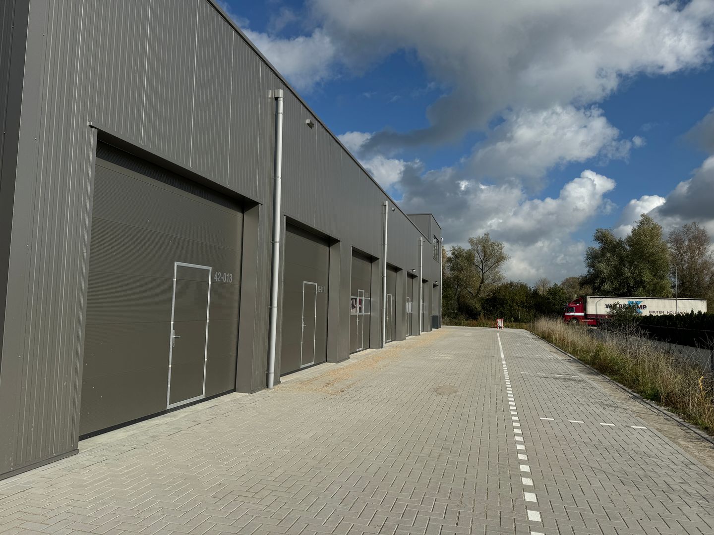 View photo 2 of Kerkstraat 11