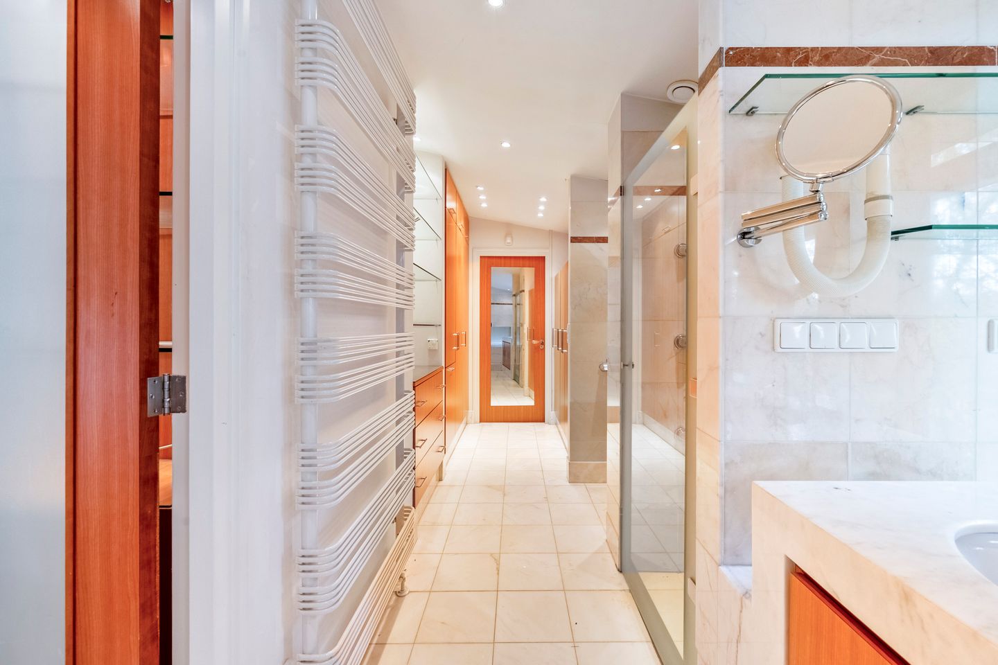 Photo 19 of Herman Heijermansweg 10
