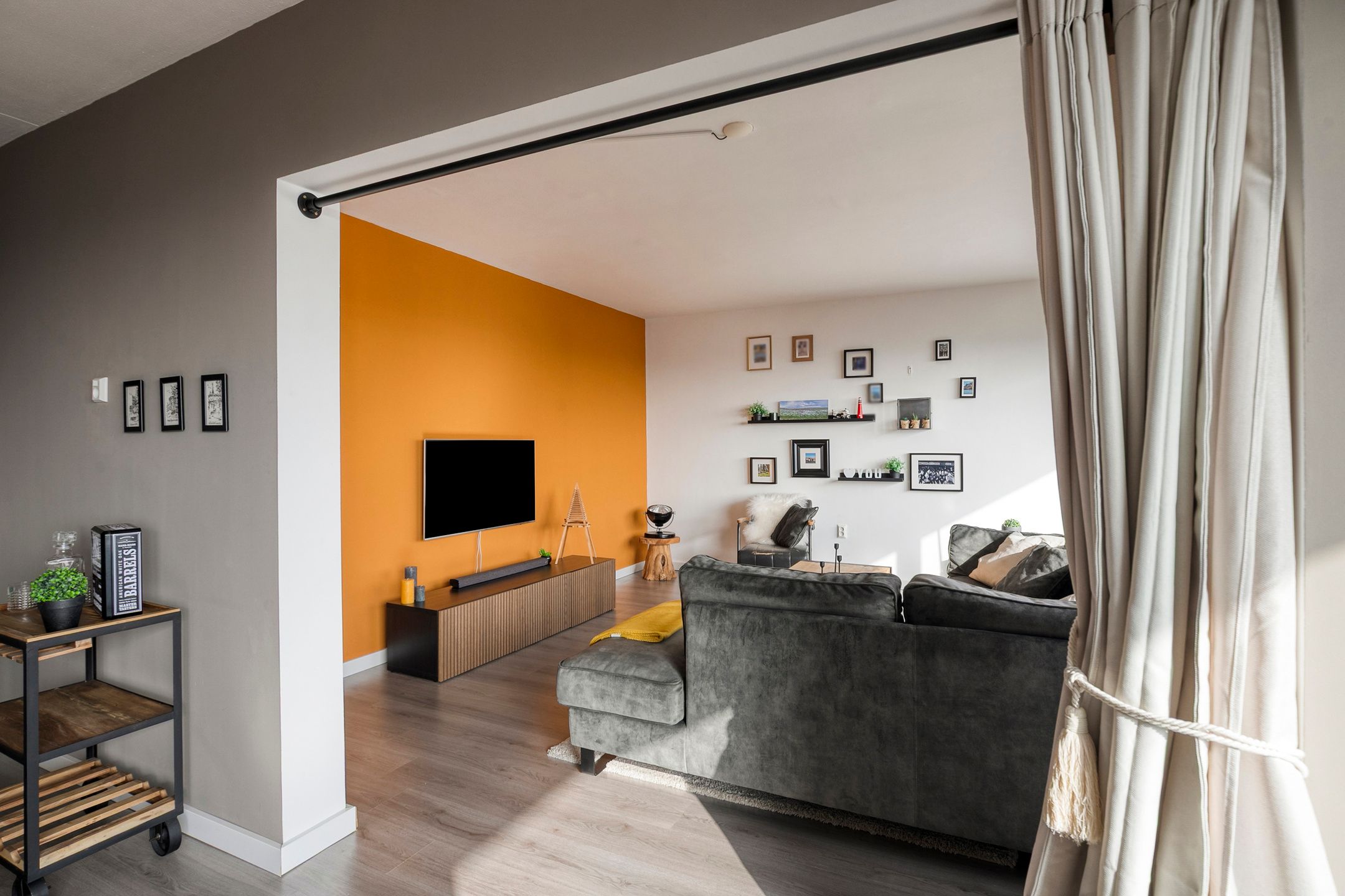 Photo 15 of Munt 203