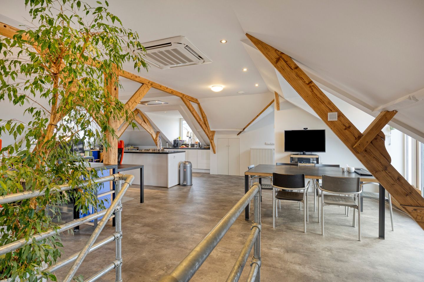 Bekijk foto 3 van Rijksstraatweg 171