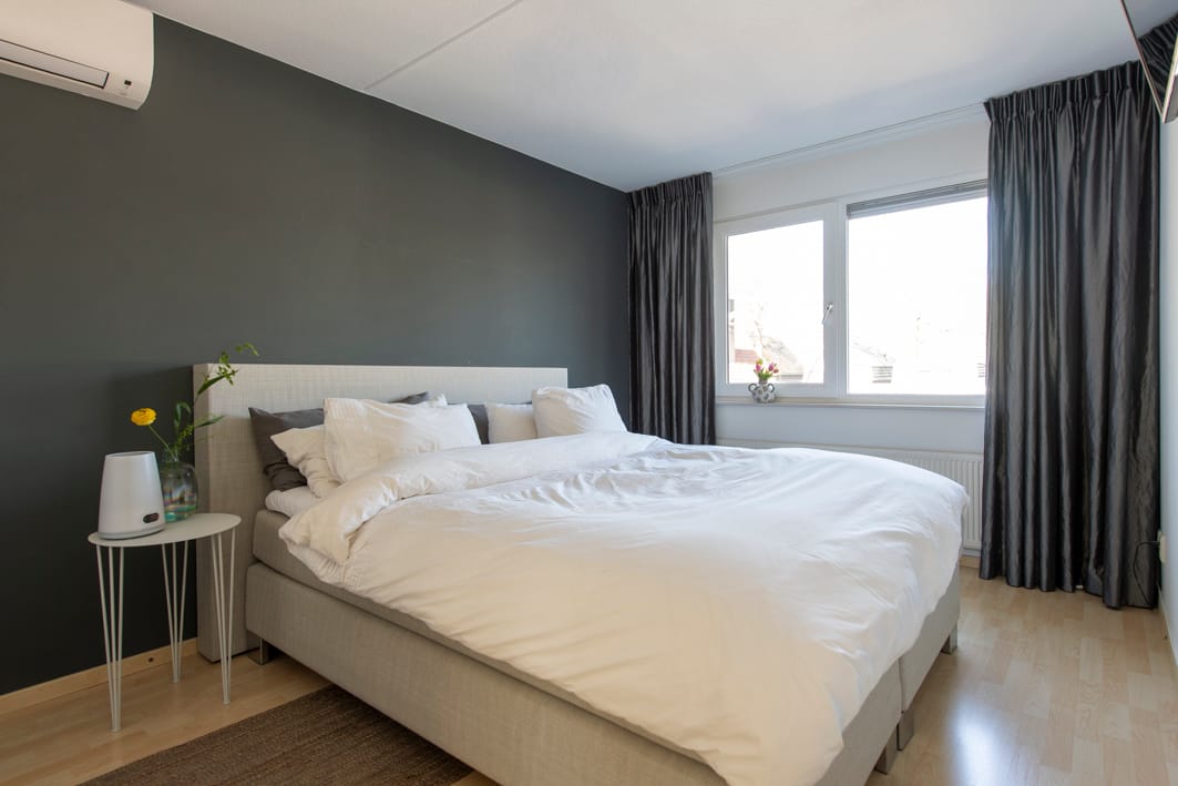 Photo 10 of Renata 45