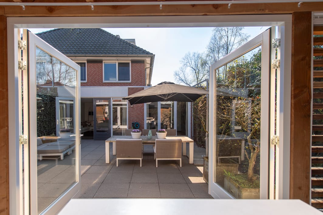 Photo 24 of Renata 45