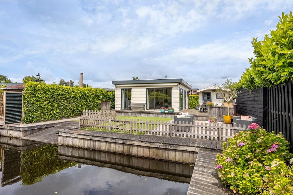 Photo 1 of Oud-Loosdrechtsedijk 113-CL1