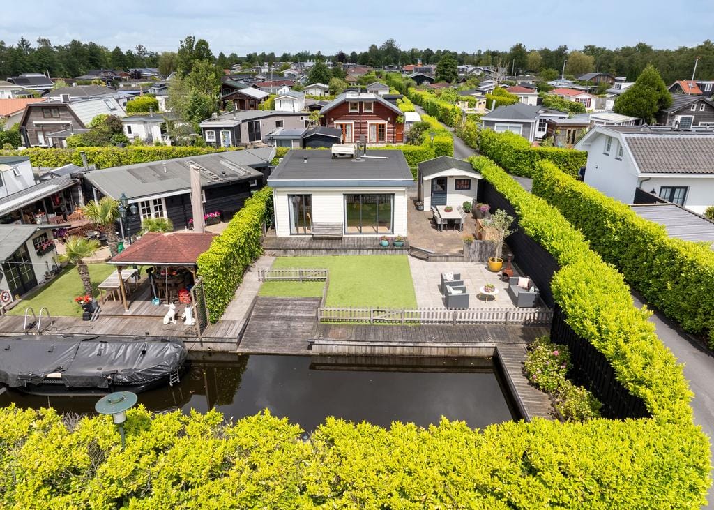 Foto 2 van Oud-Loosdrechtsedijk 113-CL1