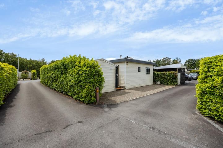 Photo 4 of Oud-Loosdrechtsedijk 113-CL1