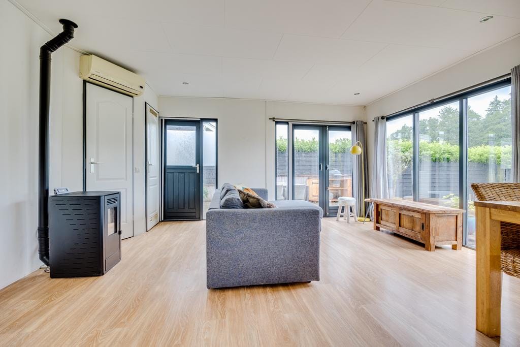 Foto 11 van Oud-Loosdrechtsedijk 113-CL1