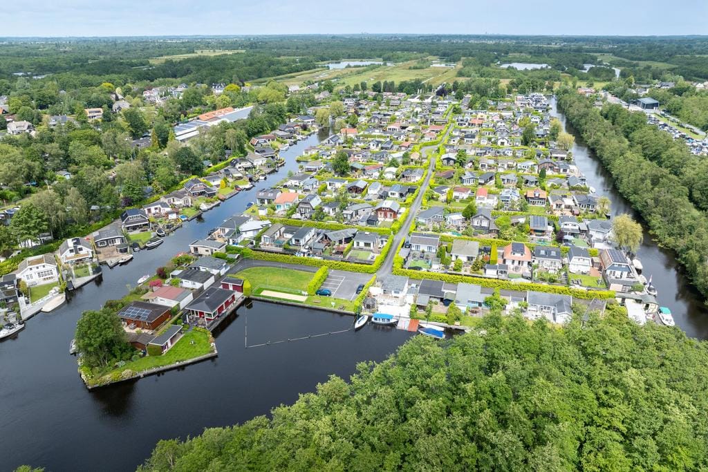 Foto 20 van Oud-Loosdrechtsedijk 113-CL1