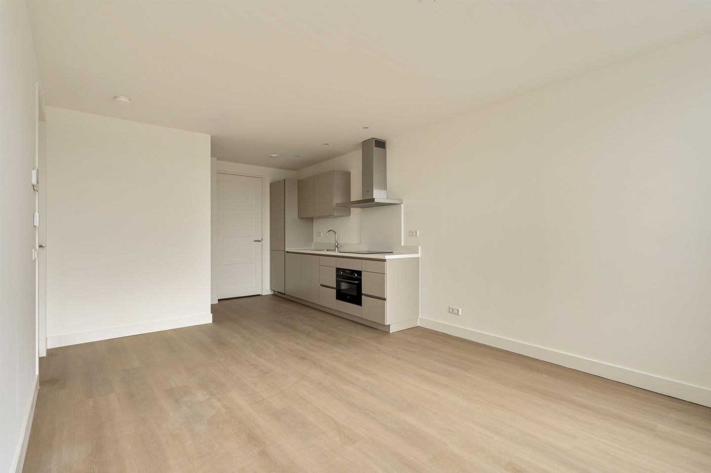 Foto 5 van Zaanweg 66-F