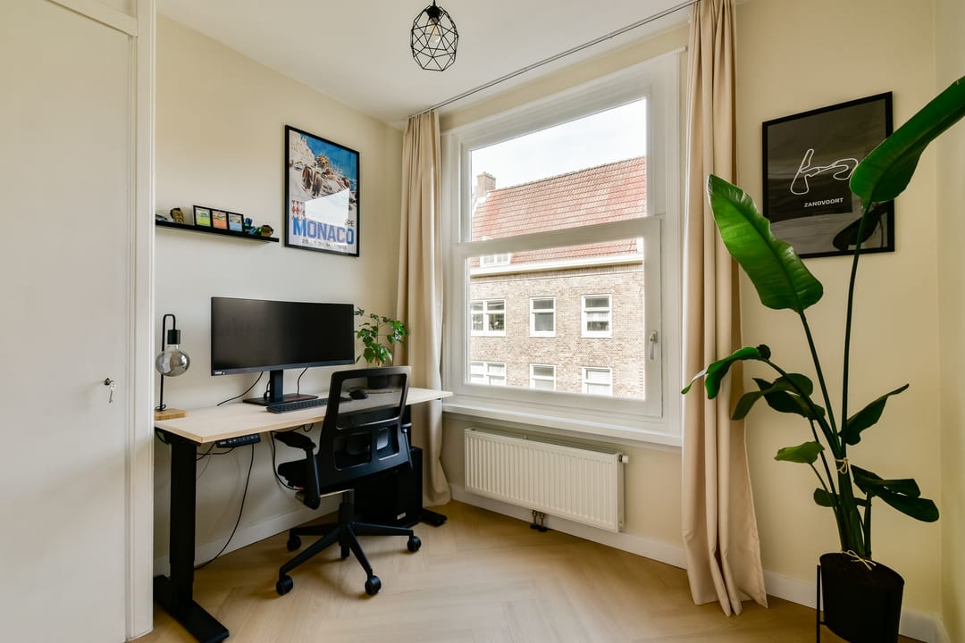 Photo 17 of Amazonenstraat 1-2