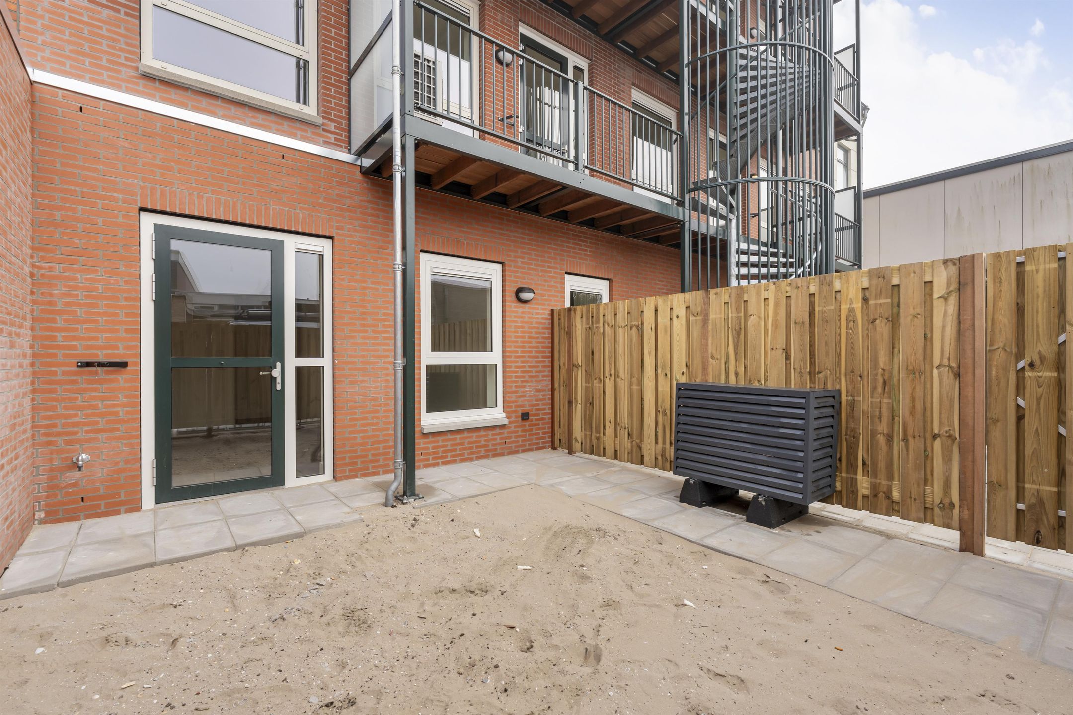 Photo 15 of Zaanweg 67-A