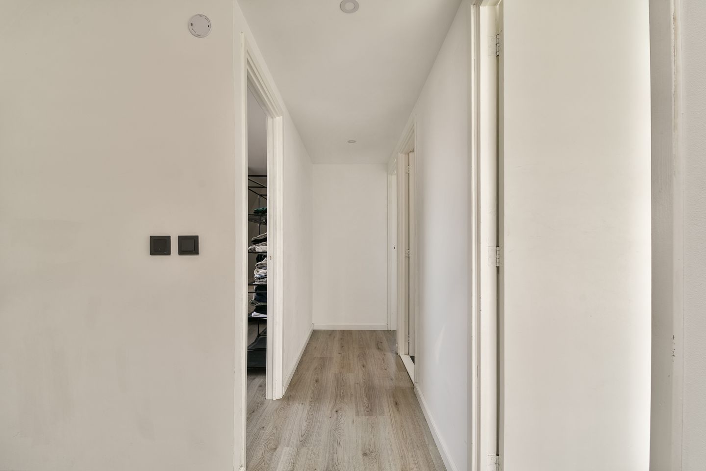 Photo 19 of Oosterstraat 90-A