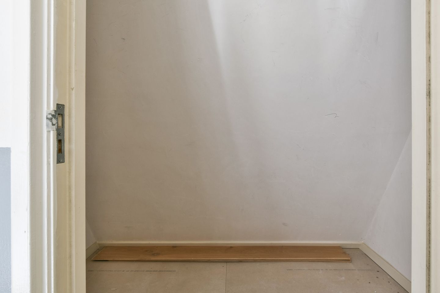 Photo 14 of Zaanstraat 53