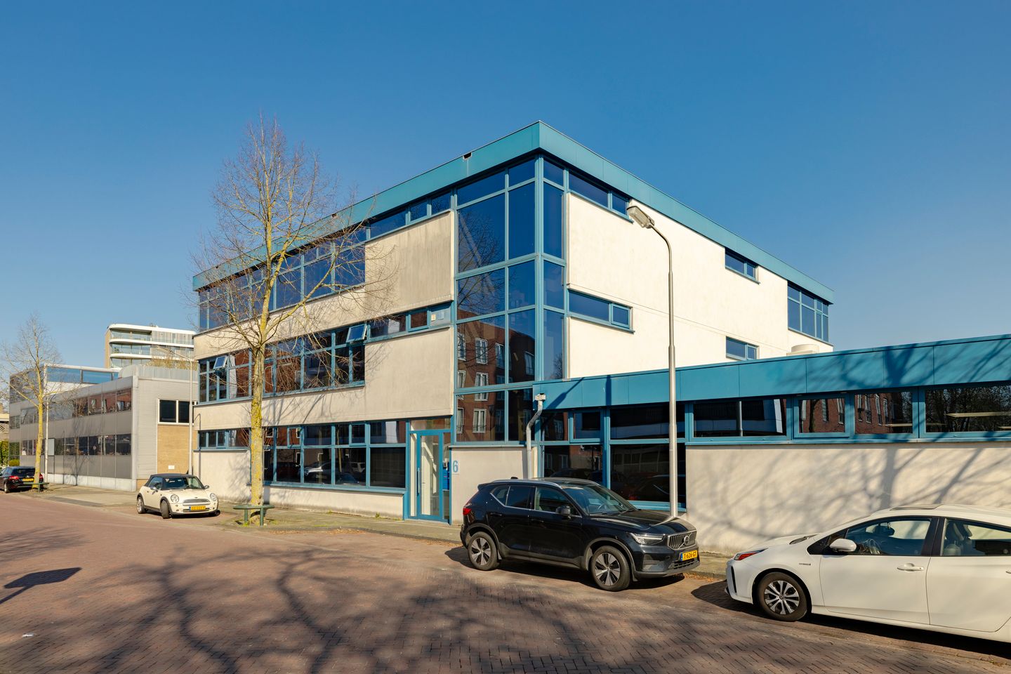 View photo 2 of Van den Eijndekade 6-C