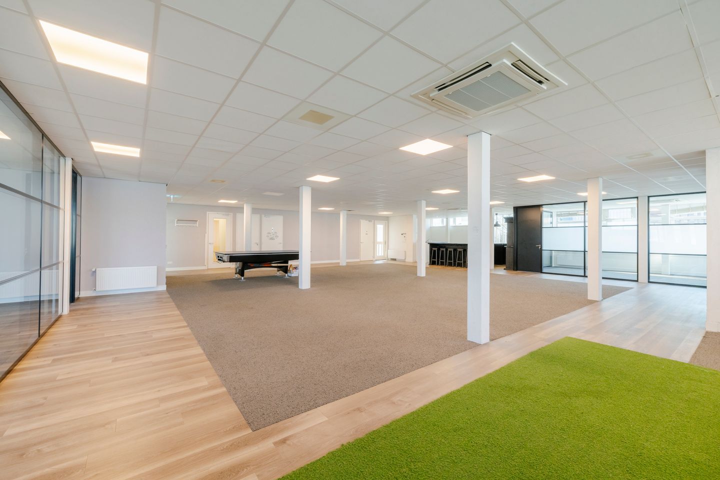 View photo 5 of Van den Eijndekade 6-C