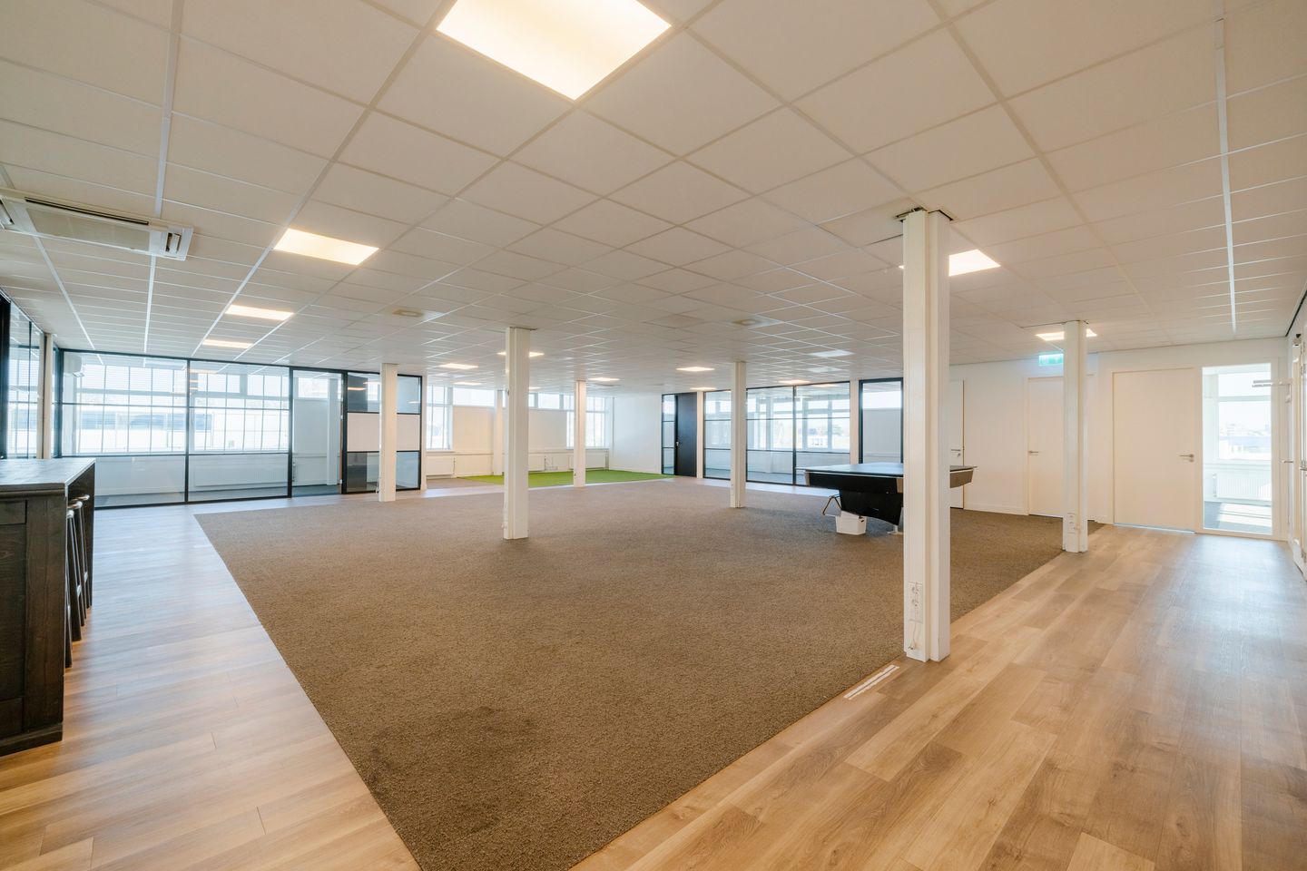 View photo 3 of Van den Eijndekade 6-C