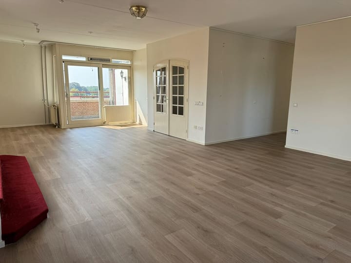 Photo 4 of Berg en Dalseweg 73-K